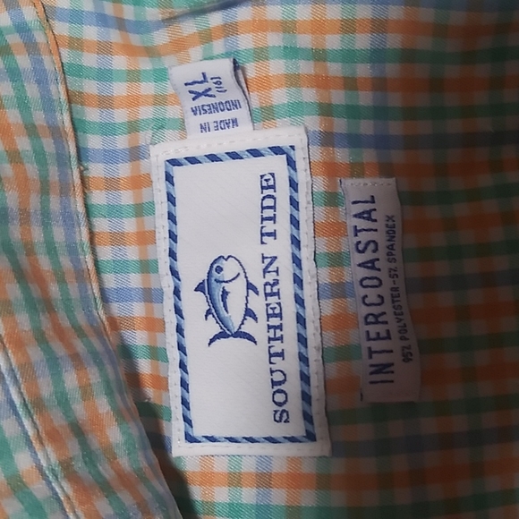 Southern Tide long sleeve shirt. - Picture 6 of 10